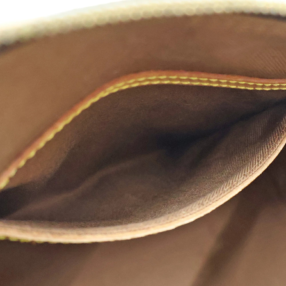 Louis Vuitton Alma handbag leather brown